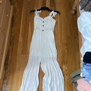 White Wide leg flowy jumpsuit